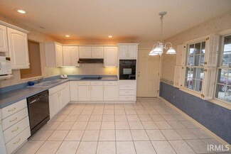 6303 Maple Ct, South Bend, IN 46614