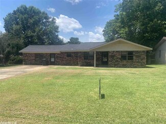 804 Paul St, Bald Knob, AR 72010