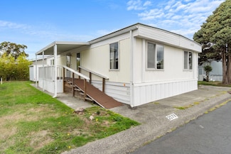 2078 Shetland Ln, Arcata, CA 95521