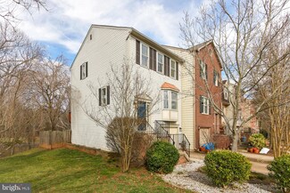 10221 Jamaica Ln, Manassas, VA 20109