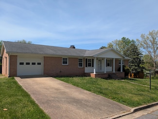 105 Poplar Ave, Buena Vista, VA 24416