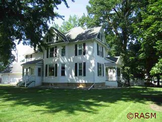 307 W 5th St, Blue Earth, MN 56013
