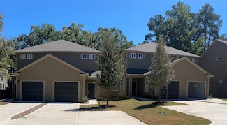 62 Woodland Hills Dr Unit B, Conroe, TX 77303