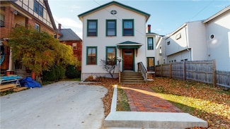 922 Myrtle St, Erie, PA 16502