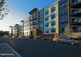 25 Whistler Ct Unit 209, Saratoga Springs, NY 12866