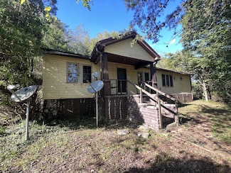 110 N Church St, Erin, TN 37061