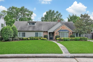 807 Frostwood Dr, Houston, TX 77024