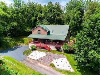 629 Filkins Rd, Newark, NY 14513