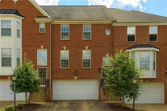 523 E Vanderbilt Dr, Mars, PA 16046