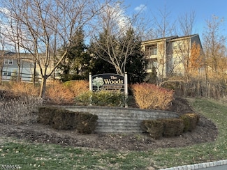 1435 King Ct Unit 1435, Green Brook, NJ 08812