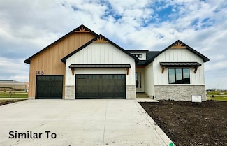 215 NW Woodmoor Dr, Waukee, IA 50263