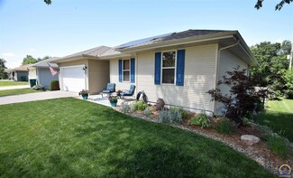 613 Central Ave, Hoyt, KS 66440