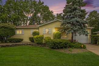 338 28th St N, Springfield, MI 49037