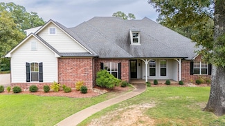 1208 Lesley Ln, Longview, TX 75604