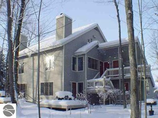 12515 Wintergreen Dr Unit 534, Thompsonville, MI 49683