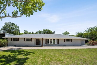 942 Channing Cir, Dallas, TX 75224