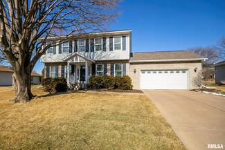 3830 E 58th Ct, Davenport, IA 52807