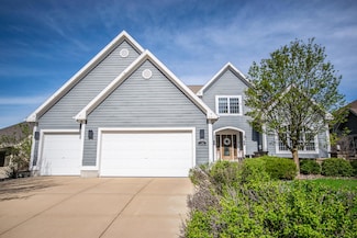 2704 Kettle Ct, West Bend, WI 53090
