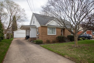 2863 W 32nd St, Erie, PA 16506
