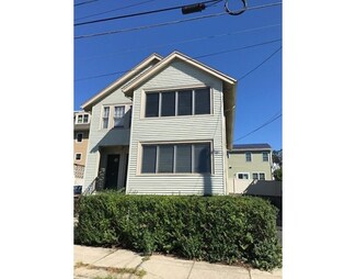 209 Bucknam St, Everett, MA 02149