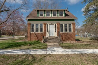 148 S Walnut St, Belle Plaine, MN 56011