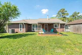 13623 Wimbledon Oaks Dr, Houston, TX 77065
