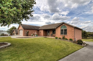 3090 Shaconage Trail, Sevierville, TN 37876