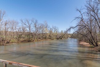 4021 Flat Creek Rd, Cape Fair, MO 65624