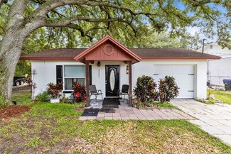 2449 Golden Eagle Dr, Apopka, FL 32703