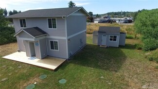 4972 NE Hemlock Ln, Hansville, WA 98340