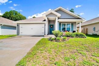 5333 Peach Dr, Pace, FL 32571