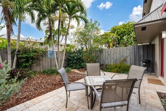 608 NE 29th Dr Unit 4, Wilton Manors, FL 33334