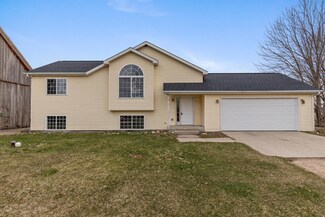 7432 Colby Rd, Greenville, MI 48838