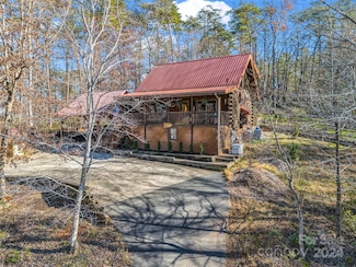 213 Wolf Trail, Lake Lure, NC 28746