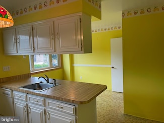 2948 Joey Dr, Philadelphia, PA 19136