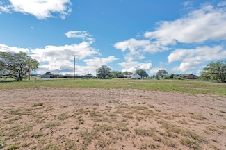 1907 E 15th St, Lubbock, TX 79403