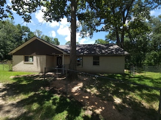 27491 Lantern Ln, New Caney, TX 77357
