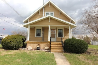 1114 Pleasant St, Gowrie, IA 50543