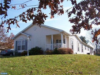 248 W 4th St, Red Hill, PA 18076