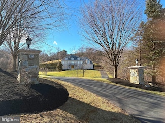 40545 Farm Market Rd, Leesburg, VA 20176