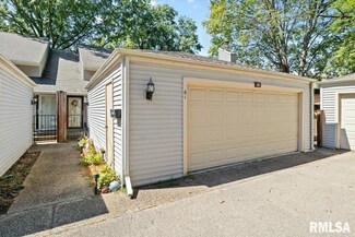 61 Country Place Unit 61, Springfield, IL 62703