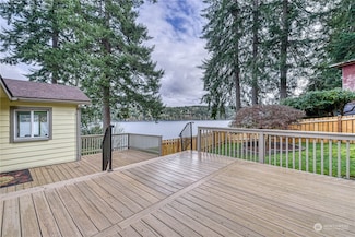 8097 Lars Dr NE, Bremerton, WA 98311