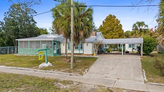 605 10th St, Port Saint Joe, FL 32456