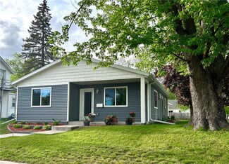 336 W Elm St, Chippewa Falls, WI 54729