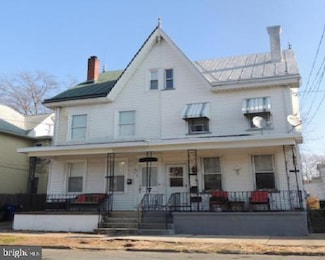 31 Bispham St, Mount Holly, NJ 08060