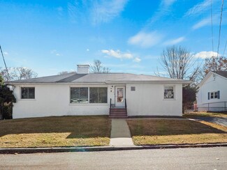 11 Breen Ave, Methuen, MA 01844