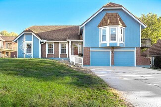 300 NW Ponderosa St, Lees Summit, MO 64064