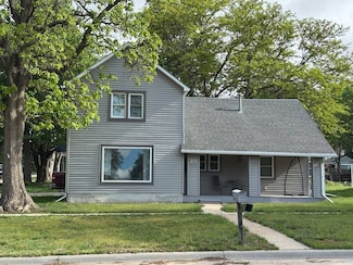 302 E 6th St, Neligh, NE 68756