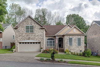 726 Cowan Dr, Nolensville, TN 37135