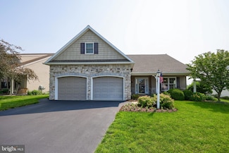 972 Cambridge Dr, Manheim, PA 17545